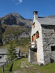 Attraversiamo le baite di Cornù